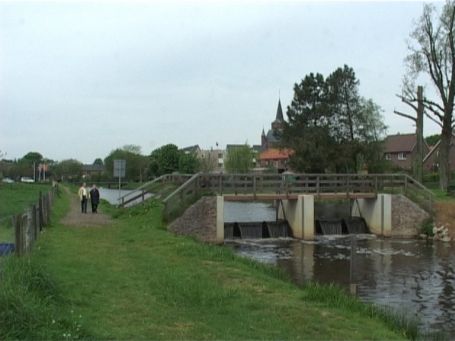 Leudal NL : Ortsteil Neer, die Neerbeek